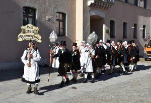 Bericht öffnen Bericht öffnen