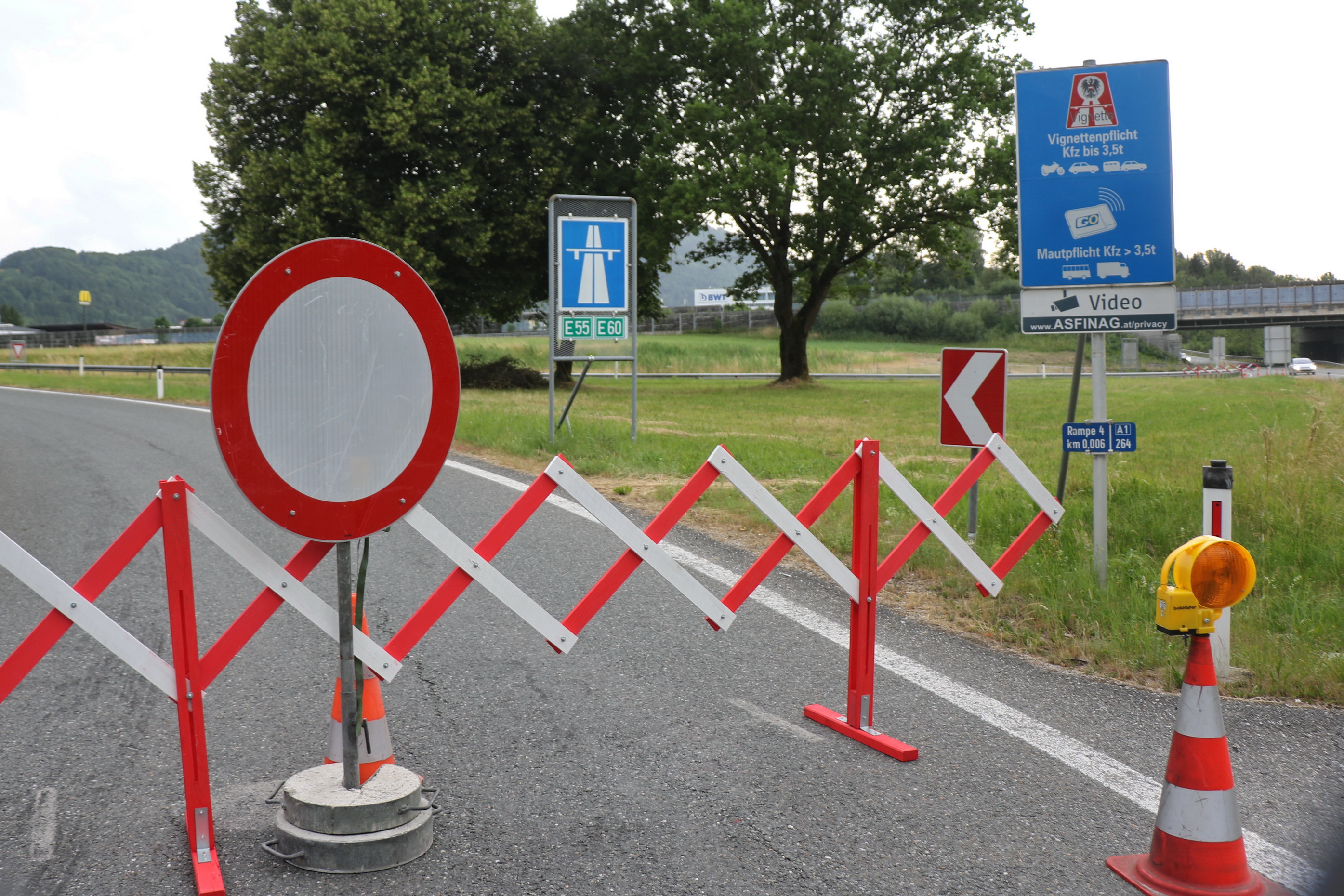 FMT-Pictures - Totalsperre Der Autobahn Verursacht Verkehrschaos Auf ...